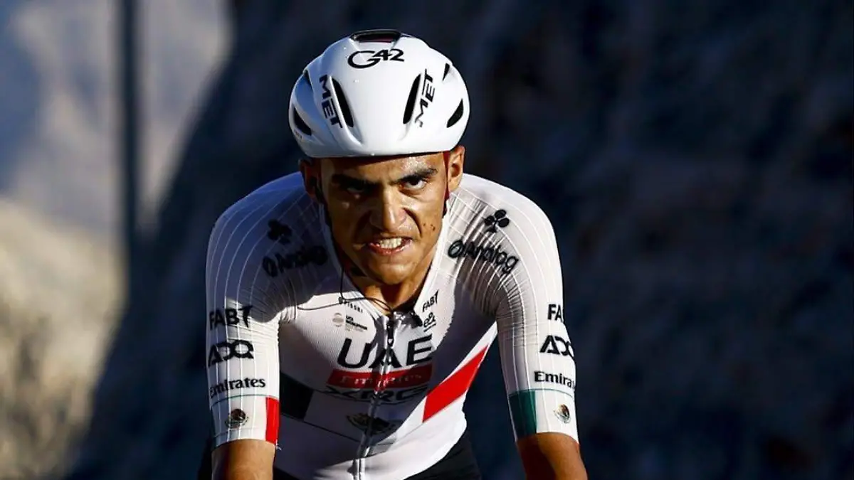 That’s pure aggression on the climb 😈🇲🇽🥈 @isaac_deltoro_romero1 powers to second place on th