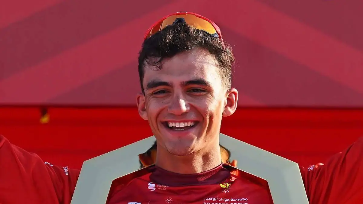 Isaac del Toro wraps up the overall victory at the UAE Tour 🇲🇽🙌Two stage wins from the young 