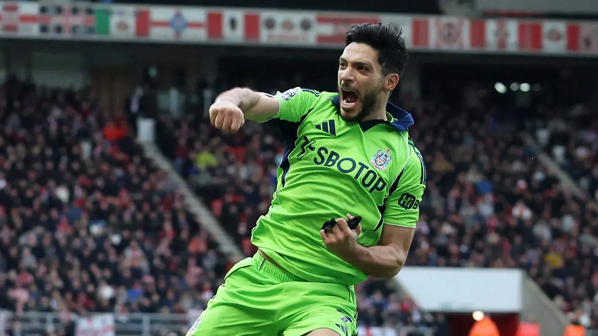 2026-02-22T152230Z_769969905_UP1EM2M16PHA1_RTRMADP_3_SOCCER-ENGLAND-SUN-FUL