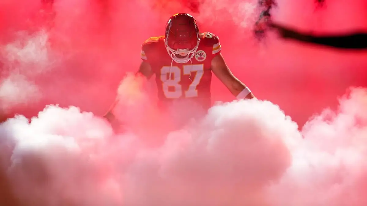 Travis Kelce define su futuro