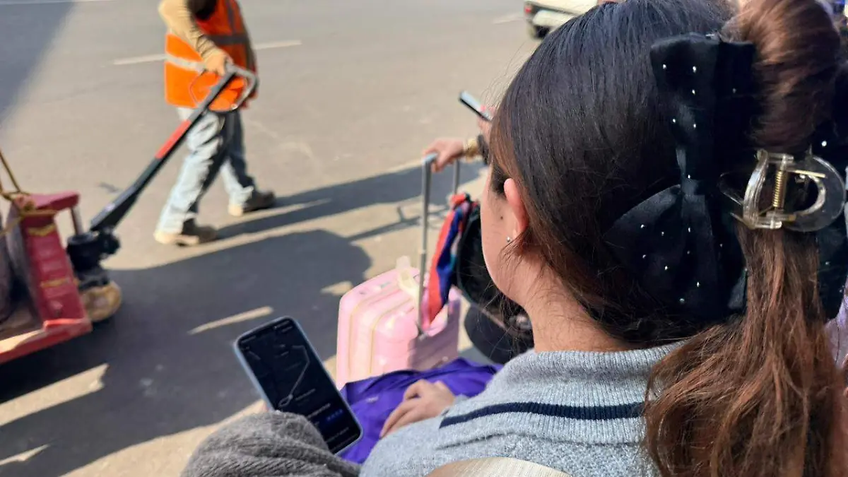 Los taxis de aplicación deberán regularizarse para operar en el AICM