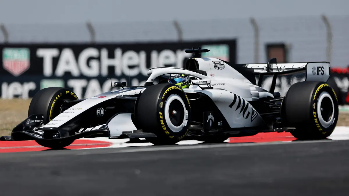 2026-03-13T034336Z_1245391807_UP1EM3D0ACMNX_RTRMADP_3_MOTOR-F1-CHINA