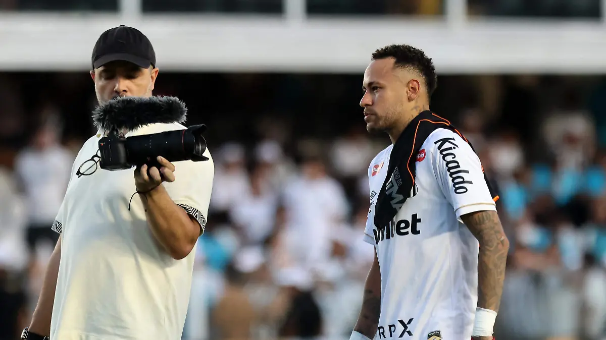 2026-03-15T213044Z_1169378088_UP1EM3F1NR74T_RTRMADP_3_SOCCER-BRAZIL-SAN-COR