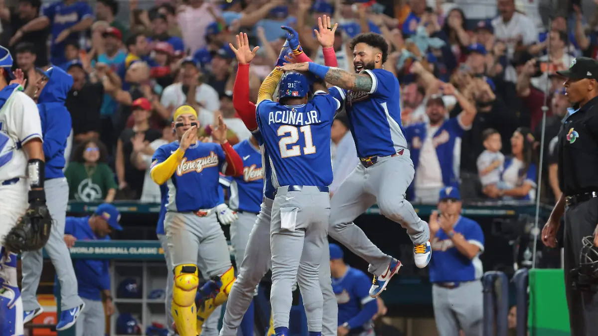 2026-03-17T022953Z_533863239_MT1USATODAY28518202_RTRMADP_3_BASEBALL-WORLD-BASEBALL-CLASSIC-SEMIFINAL-VENEZUELA-AT-ITALY
