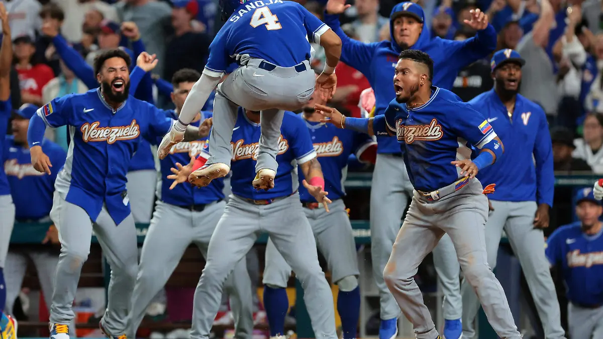 2026-03-18T024755Z_1678628222_MT1USATODAY28524768_RTRMADP_3_BASEBALL-WORLD-BASEBALL-CLASSIC-CHAMPIONSHIP-VENEZUELA-AT-UNITED-STATES
