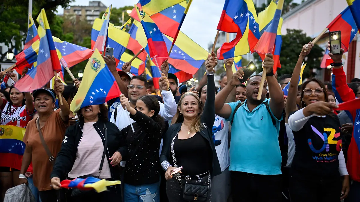 2026-03-18T231134Z_1774945897_RC2A7KAM623Q_RTRMADP_3_BASEBALL-CLASSIC-VEN