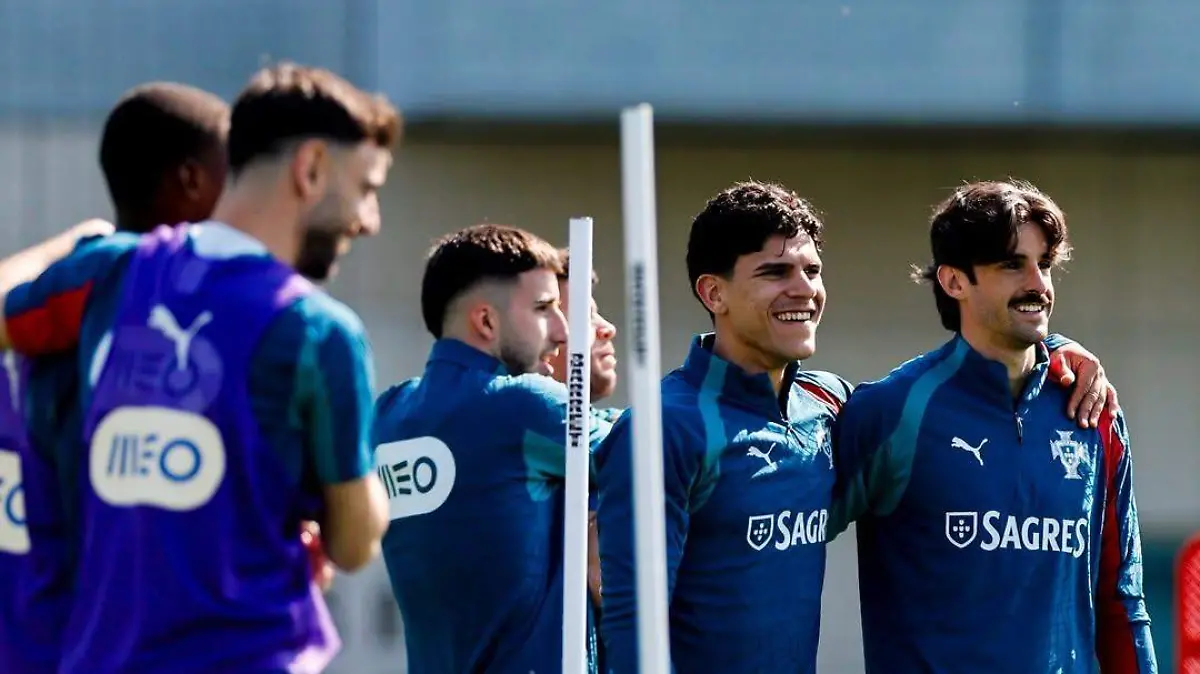 Último treino em solo português 📍🇵🇹 #VaiDarPortugalLast training session on home soil 📍🇵🇹 