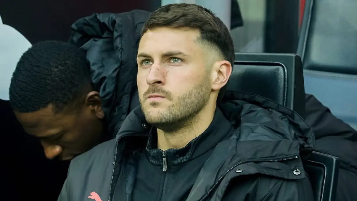 Santiago Giménez (5)