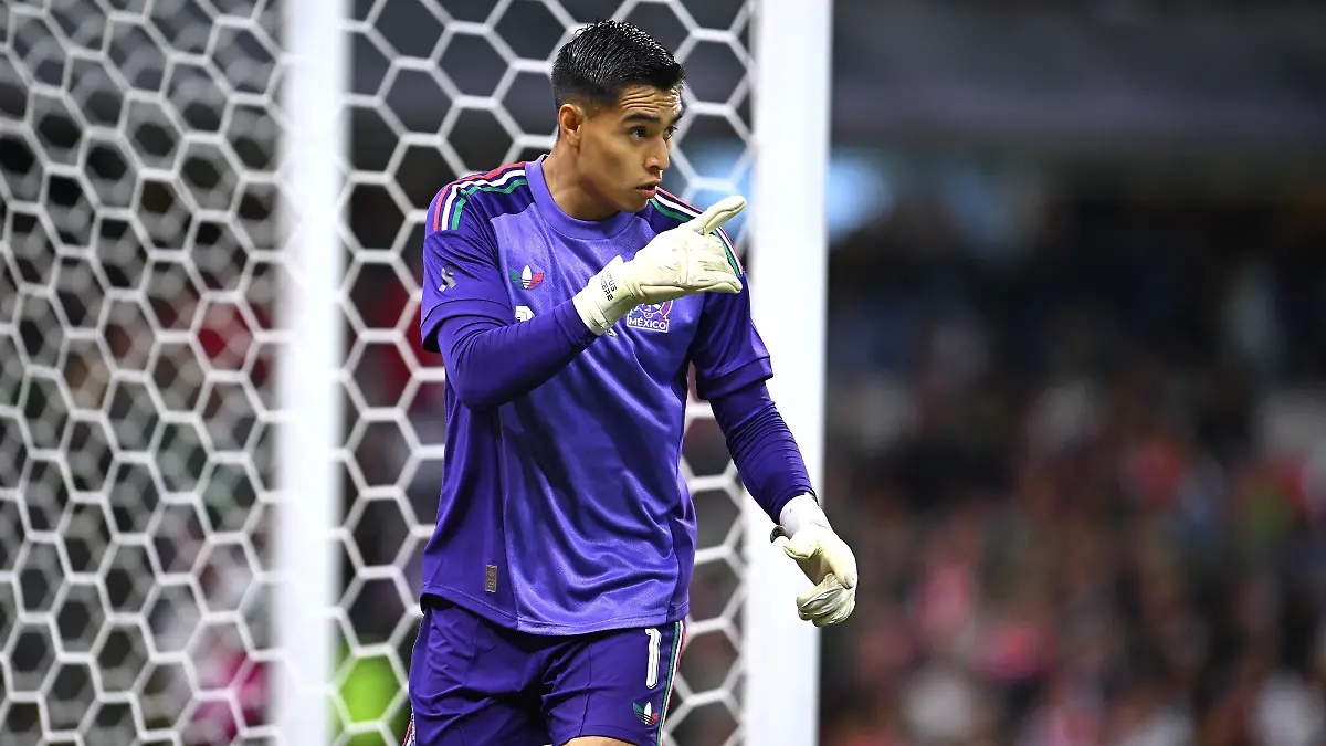 Raúl Rangel apunta a la titularidad  con la selección mexicana