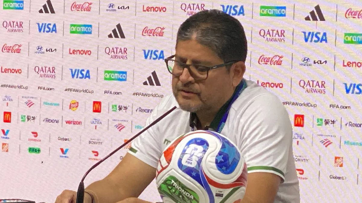 Óscar Villegas, entrenador de Bolivia