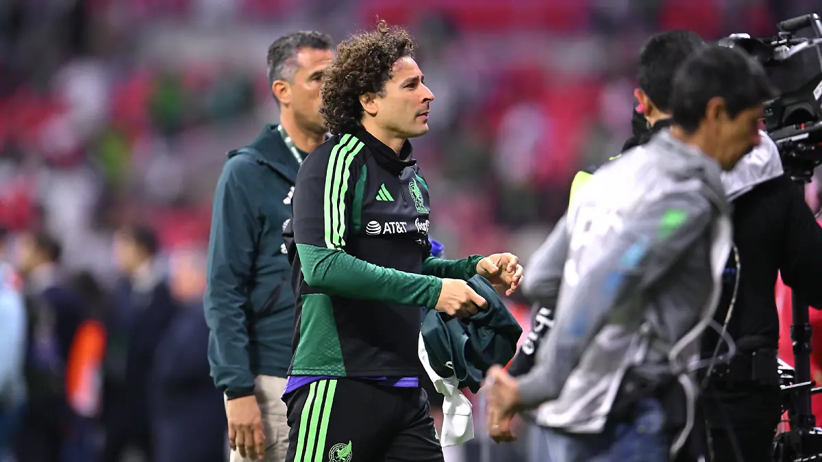 Guillermo Ochoa podría ser suplente vs Bélgica