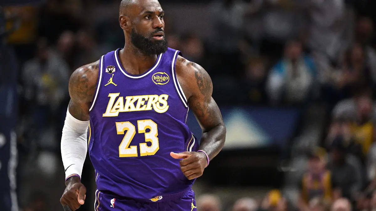 2026-03-26T003135Z_1352984209_MT1USATODAY28584956_RTRMADP_3_NBA-LOS-ANGELES-LAKERS-AT-INDIANA-PACERS