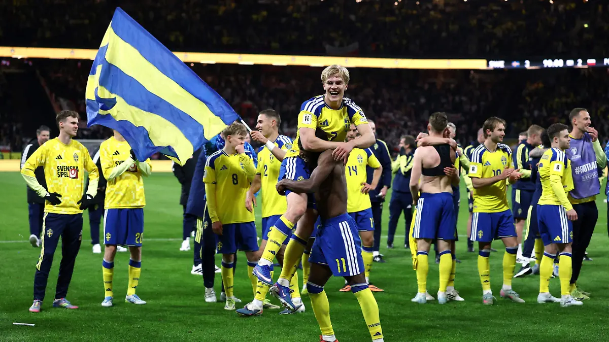 2026-03-31T212600Z_41981751_UP1EM3V1M2IQT_RTRMADP_3_SOCCER-WORLDCUP-SWE-POL