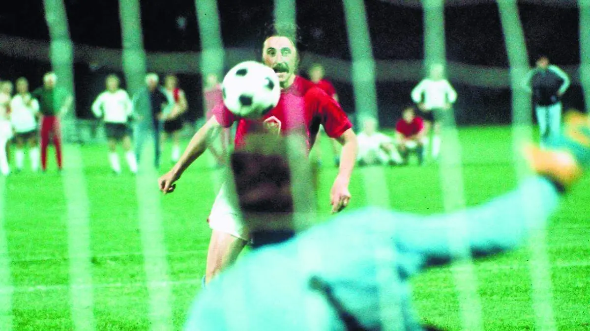 1976-08-02T000000Z_937829664_MT1ZUMA000GKV5A9_RTRMADP_3_ZUMA