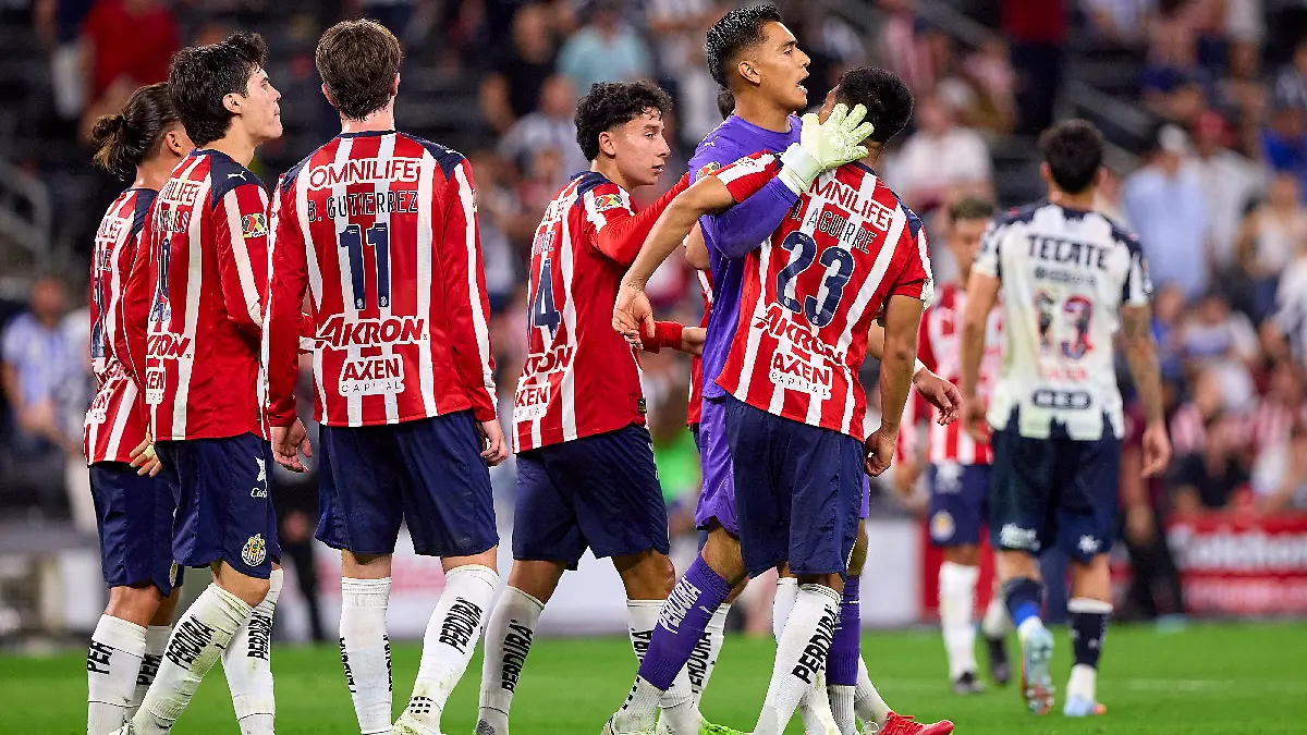 Chivas puede ser campeón sin seleccionados, afirma oso González