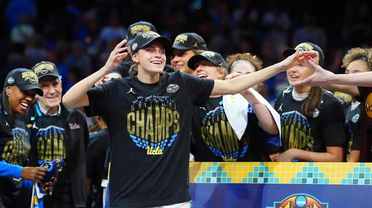 2026-04-05T222102Z_423404468_MT1USATODAY28666020_RTRMADP_3_NCAA-WOMENS-BASKETBALL-FINAL-FOUR-NATIONAL-CHAMPIONSHIP-SOUTH-CAROLINA-AT-UCLA