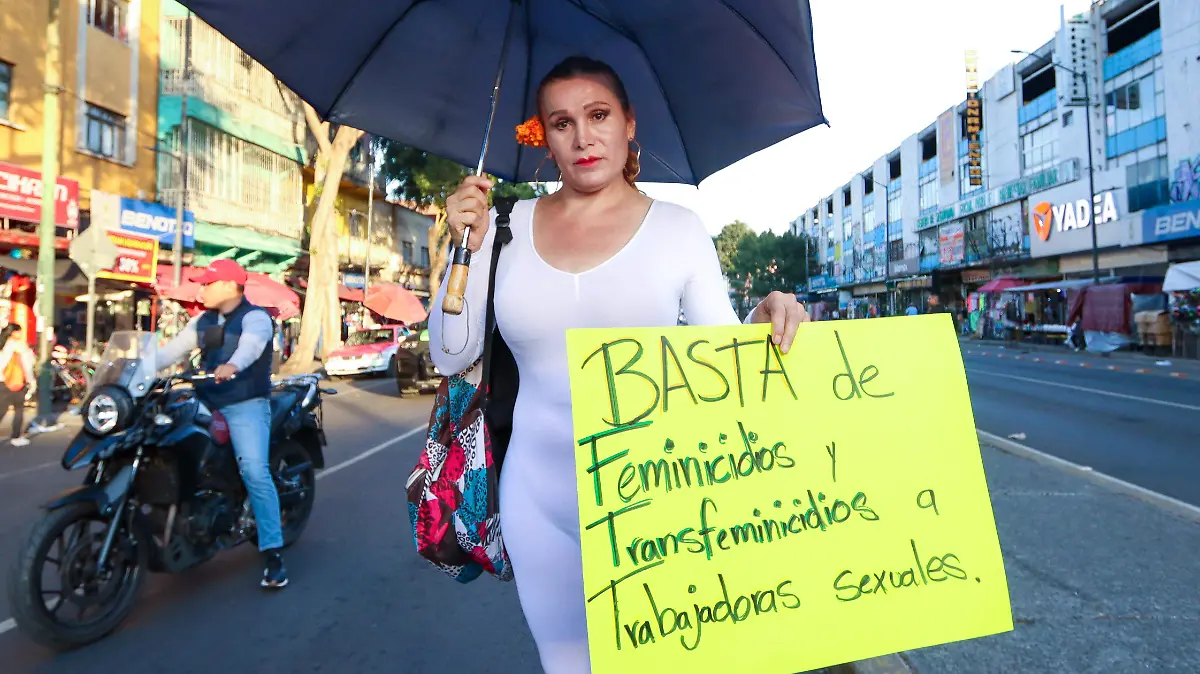 Las trabajadoras sexuales temen por la baja del trabajo, feminicidios y transfeminicidios 