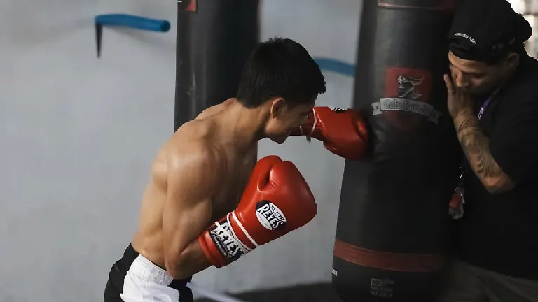 Sergio Mendoza previo a pelea por el título