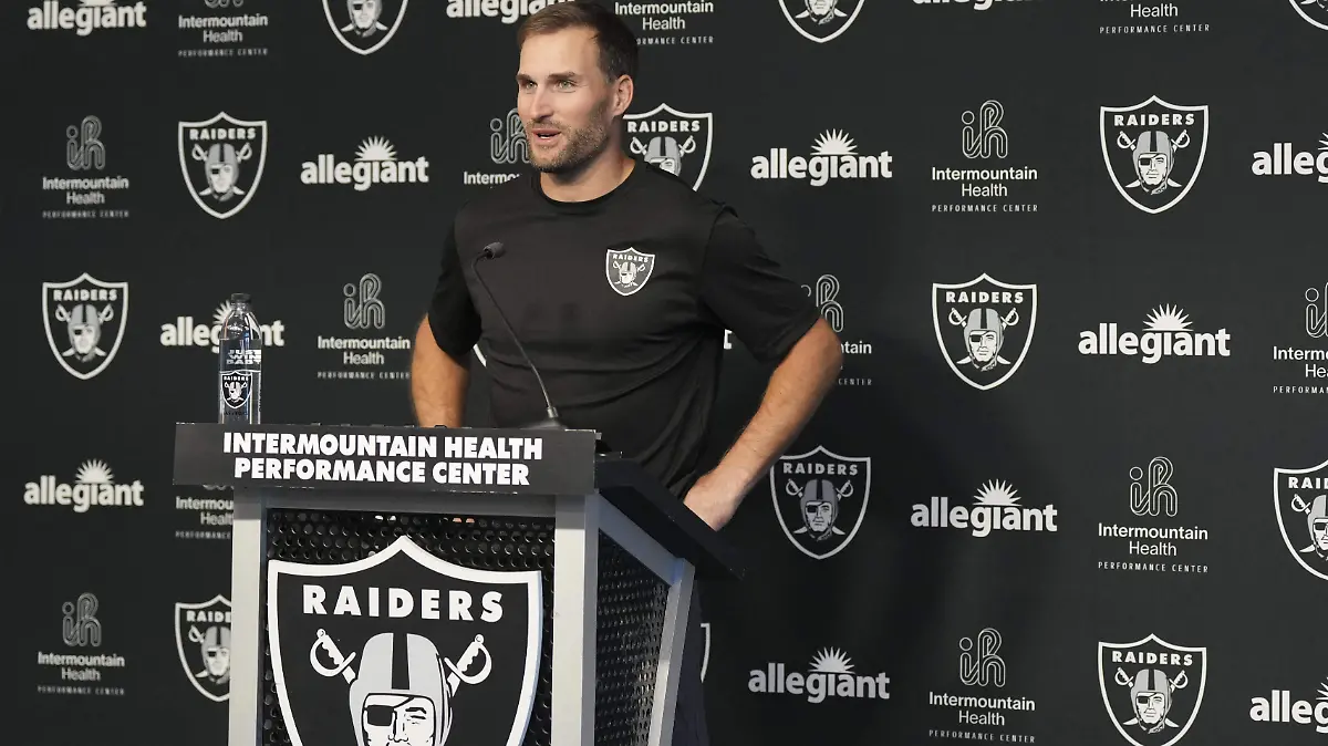 2026-04-08T201410Z_1689738223_MT1USATODAY28685447_RTRMADP_3_NFL-LAS-VEGAS-RAIDERS-KIRK-COUSINS-PRESS-CONFERENCE