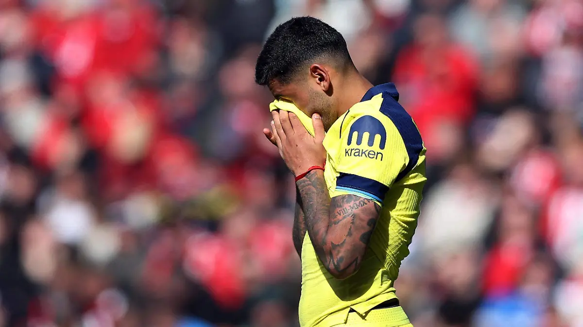 2026-04-12T143122Z_2013890008_UP1EM4C14C8EK_RTRMADP_3_SOCCER-ENGLAND-SUN-TOT