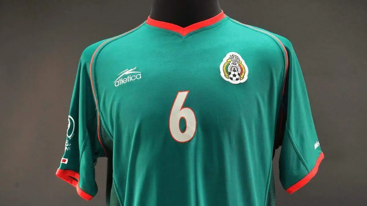 La camiseta que ocupó torrado en el Mundial de Corea-Japón 2002