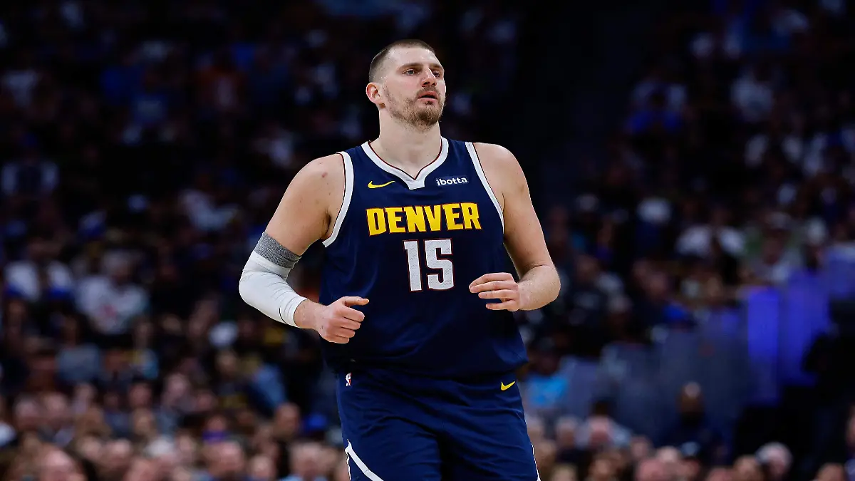 2026-03-26T032120Z_207031292_MT1USATODAY28586492_RTRMADP_3_NBA-DALLAS-MAVERICKS-AT-DENVER-NUGGETS