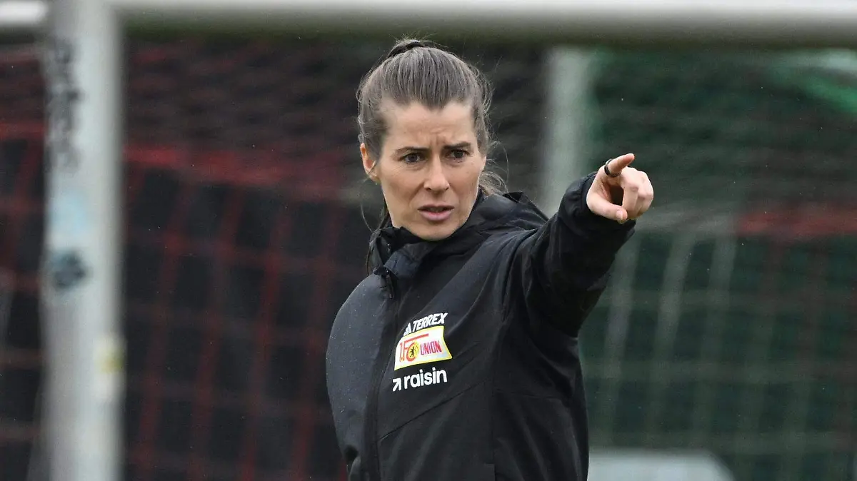 2026-04-14T092800Z_576758485_UP1EM4E0QANGU_RTRMADP_3_SOCCER-GERMANY-FCU-ETA