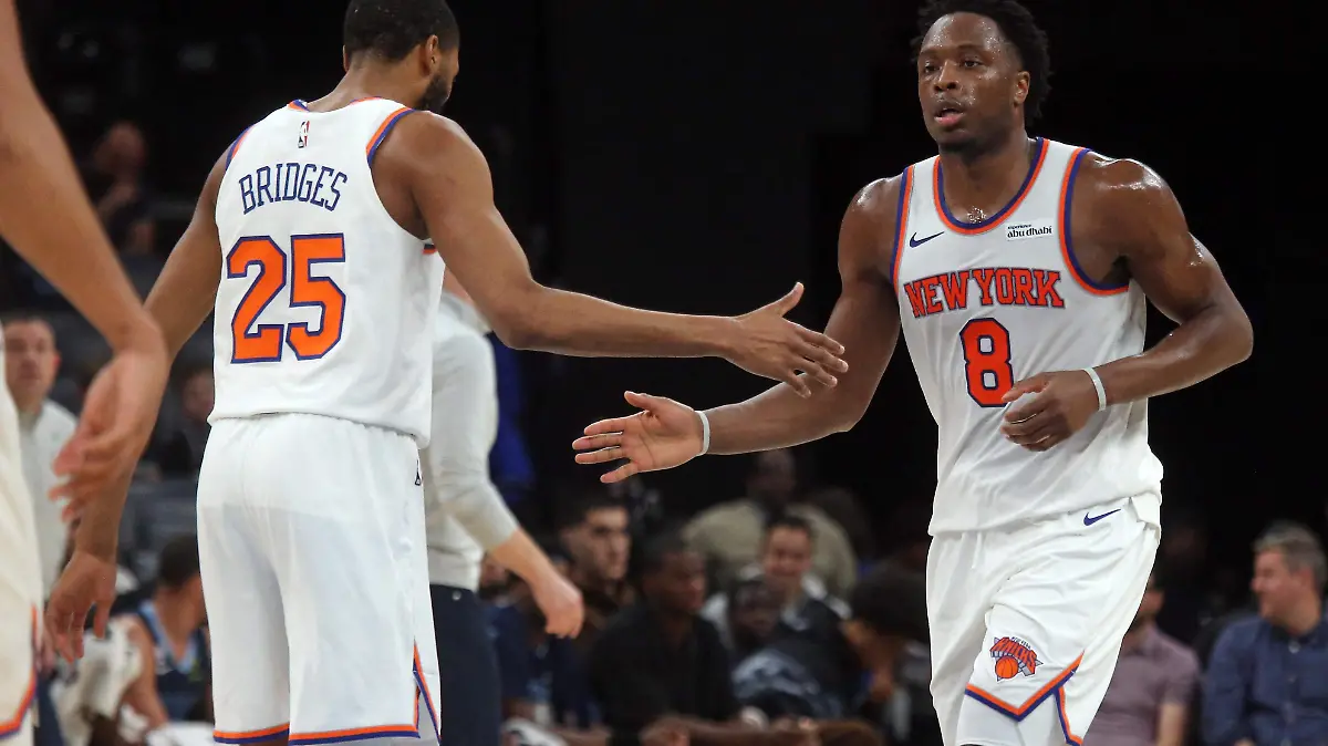 2026-04-02T031601Z_2047357409_MT1USATODAY28639658_RTRMADP_3_NBA-NEW-YORK-KNICKS-AT-MEMPHIS-GRIZZLIES