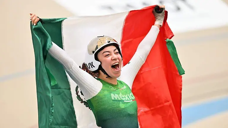 Has it sunk in yet 🌈Yareli Acevedo 🇮🇹 made history for Mexico in the Womens Points Race, cla