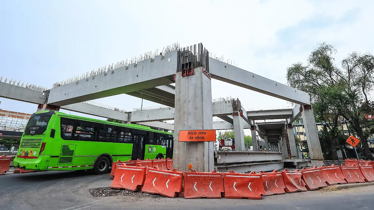 210426 Recorrido Movilidad CDMX Calzada Flotante OFR (1)