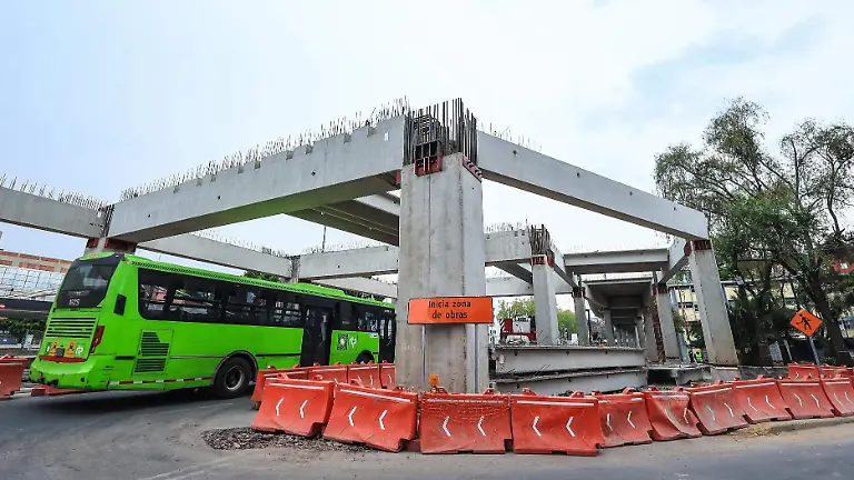 210426 Recorrido Movilidad CDMX Calzada Flotante OFR (1)