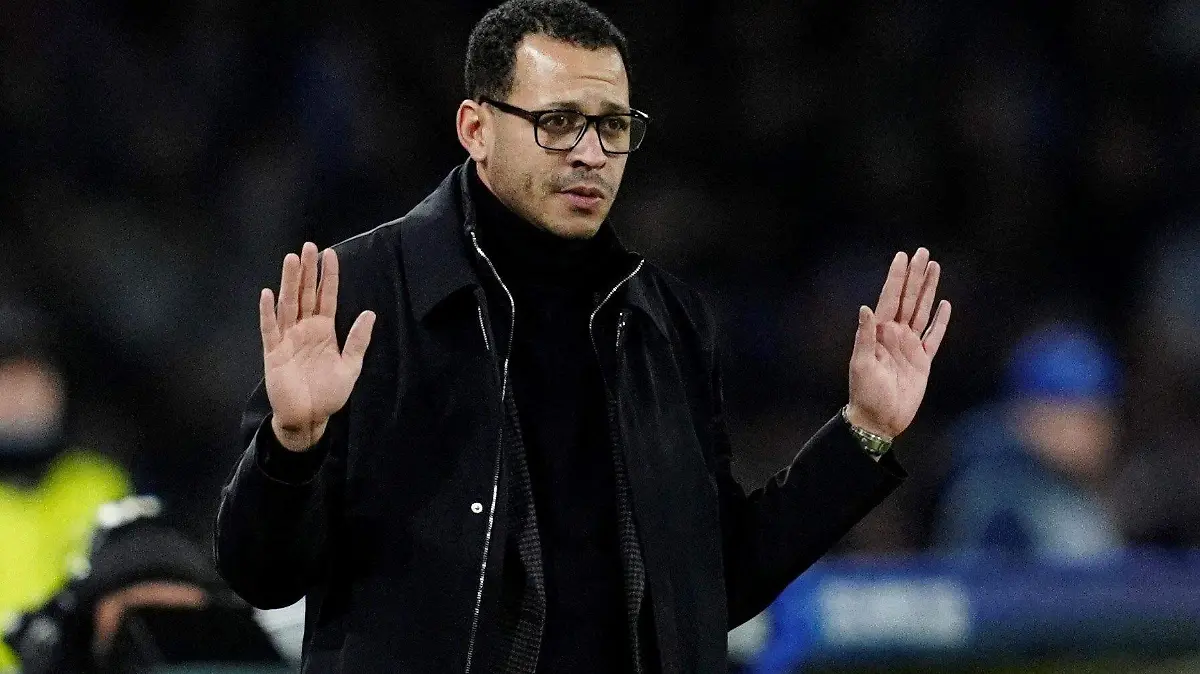 2026-04-22T164539Z_1709910835_RC2KAJANVJP7_RTRMADP_3_SOCCER-ENGLAND-CHE-ROSENIOR