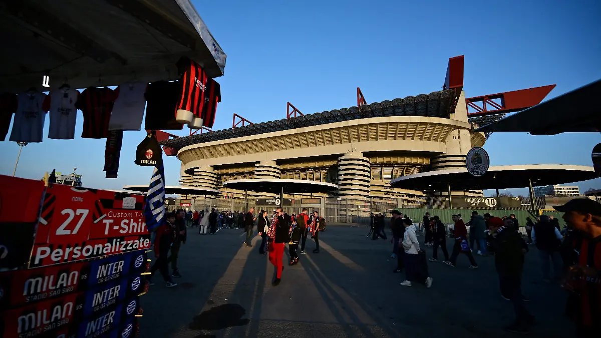 2026-03-31T100724Z_891384060_RC2G0KAWY0GE_RTRMADP_3_ITALY-SOCCER-SAN-SIRO-PROBE