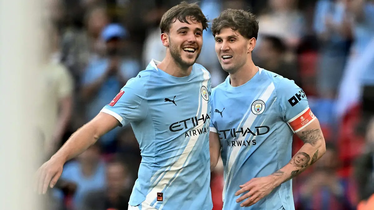 2026-04-25T180906Z_623685779_UP1EM4P1EF4G7_RTRMADP_3_SOCCER-ENGLAND-MCI-LIV