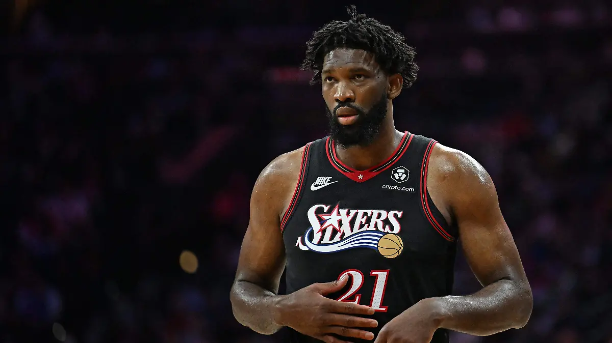 2026-04-27T021932Z_973645942_MT1USATODAY28821098_RTRMADP_3_NBA-BOSTON-CELTICS-AT-PHILADELPHIA-76ERS