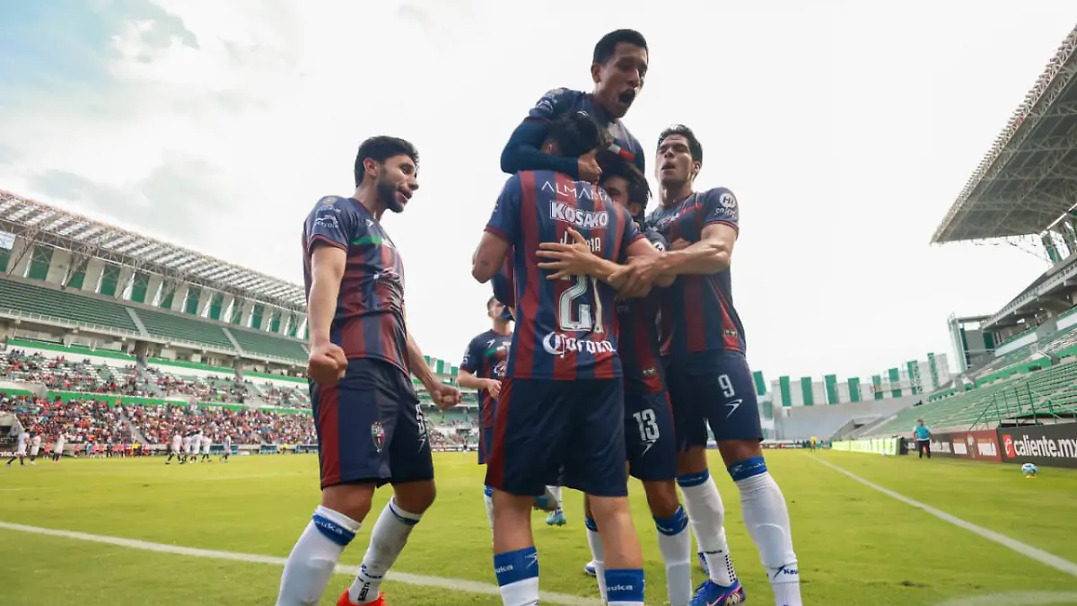 Atlante en su último partido en Zacatepec