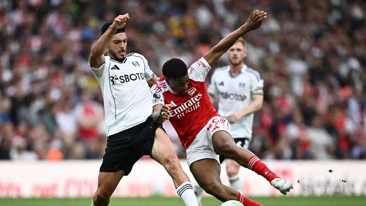 Raúl Jiménez vs Arsenal