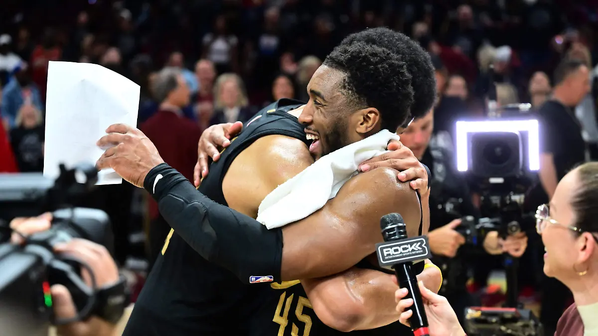 2026-05-04T030836Z_1069224060_MT1USATODAY28875813_RTRMADP_3_NBA-PLAYOFFS-TORONTO-RAPTORS-AT-CLEVELAND-CAVALIERS