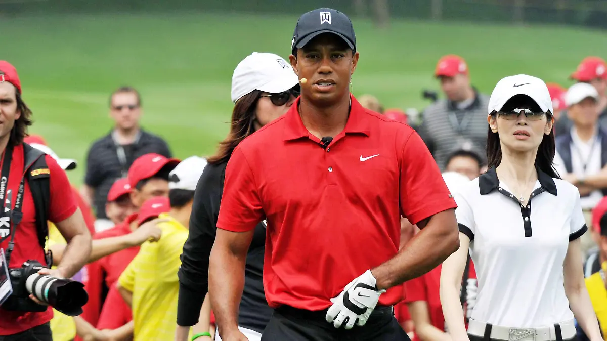 2011-04-12T120000Z_1478219936_MT1IMGCNPAU48712605_RTRMADP_3_CHINA-GOLF-TIGER-WOODS