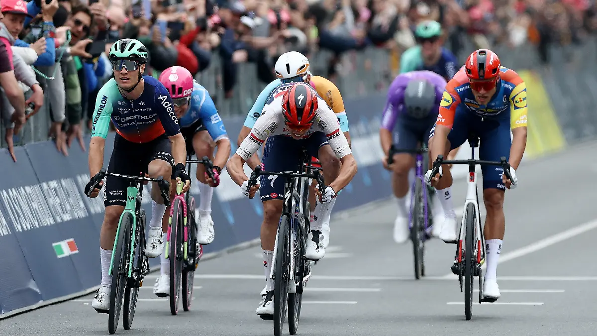 Final de la primera etapa del giro de italia