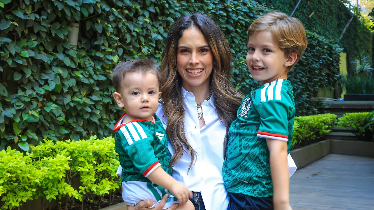 090526 Ana Caty Hernández OFR  (1)