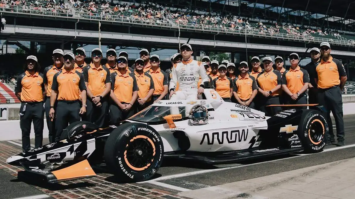 officially LOCKED in. Tomorrow we send it and shoot for my first front row #Indy500 start!!
