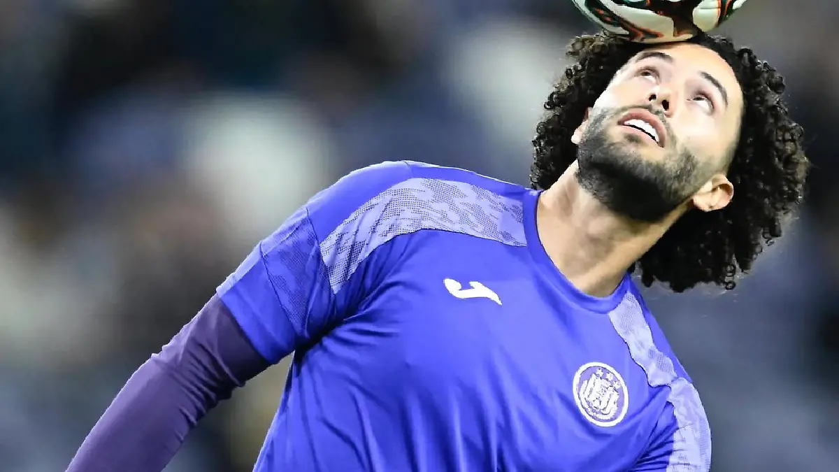 César Huerta volvió a jugar con el Anderlecht