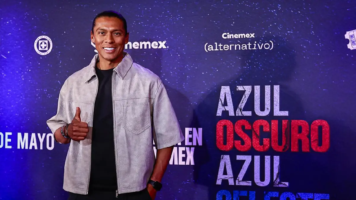 Joel Huiqui acudió a la presentación de la pelóicula de Cr