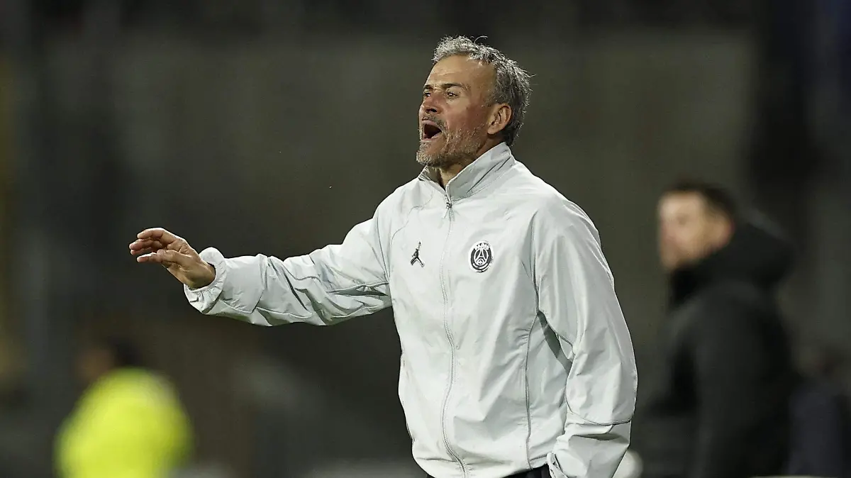 2026-05-13T205229Z_1643689055_UP1EM5D1LZG9U_RTRMADP_3_SOCCER-FRANCE-RCL-PSG