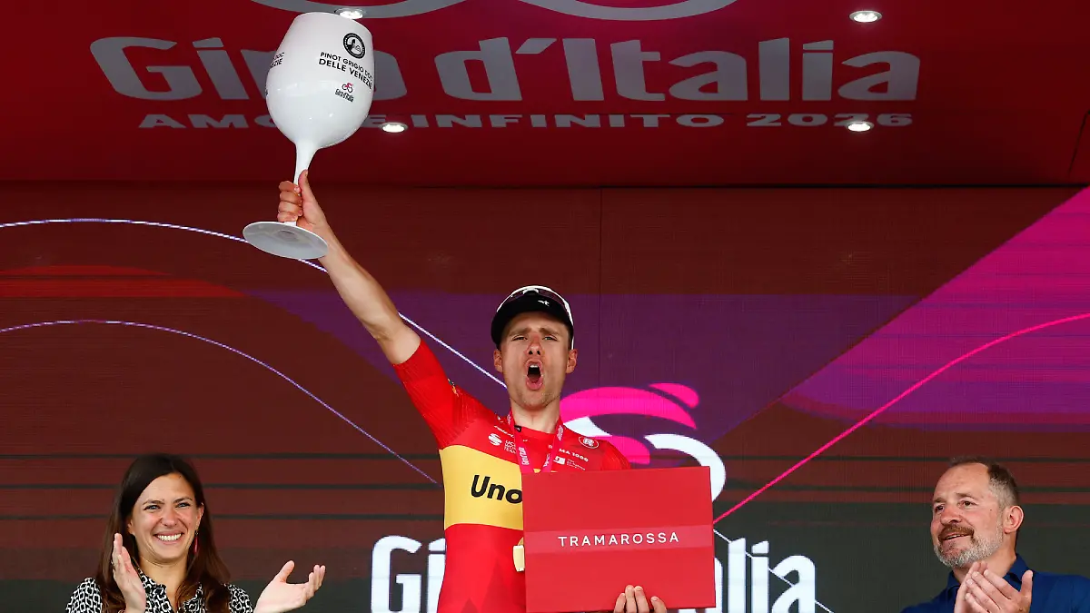 Fredik Dversnes da la sorpresa en el Giro de Italia