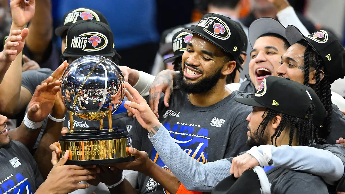 2026-05-26T025520Z_1808849551_MT1USATODAY29054950_RTRMADP_3_NBA-PLAYOFFS-NEW-YORK-KNICKS-AT-CLEVELAND-CAVALIERS
