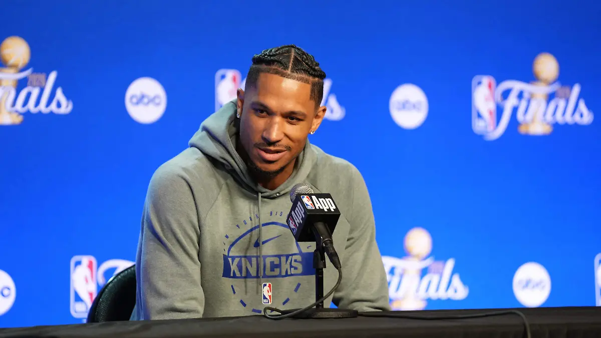 2026-06-02T203529Z_421804273_MT1USATODAY29120130_RTRMADP_3_NBA-FINALS-MEDIA-DAY