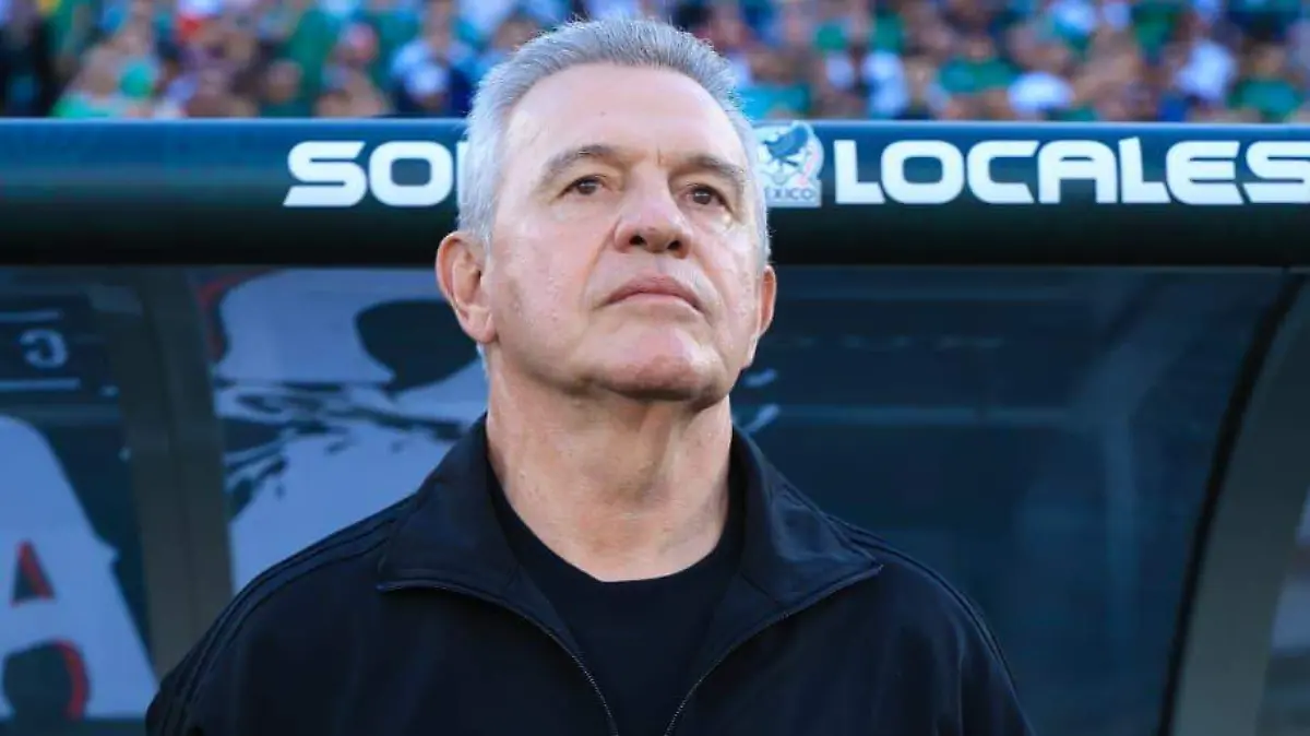 Javier Aguirre - Oswaldo Figueroa (1)