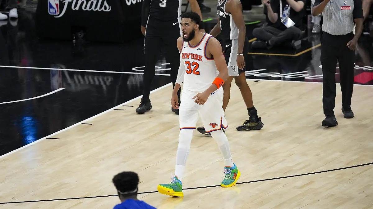 2026-06-04T025543Z_1415349667_MT1USATODAY29130612_RTRMADP_3_NBA-FINALS-NEW-YORK-KNICKS-AT-SAN-ANTONIO-SPURS